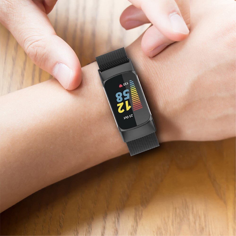 Cinturino in maglia milanese per Fitbit Charge 6, nero