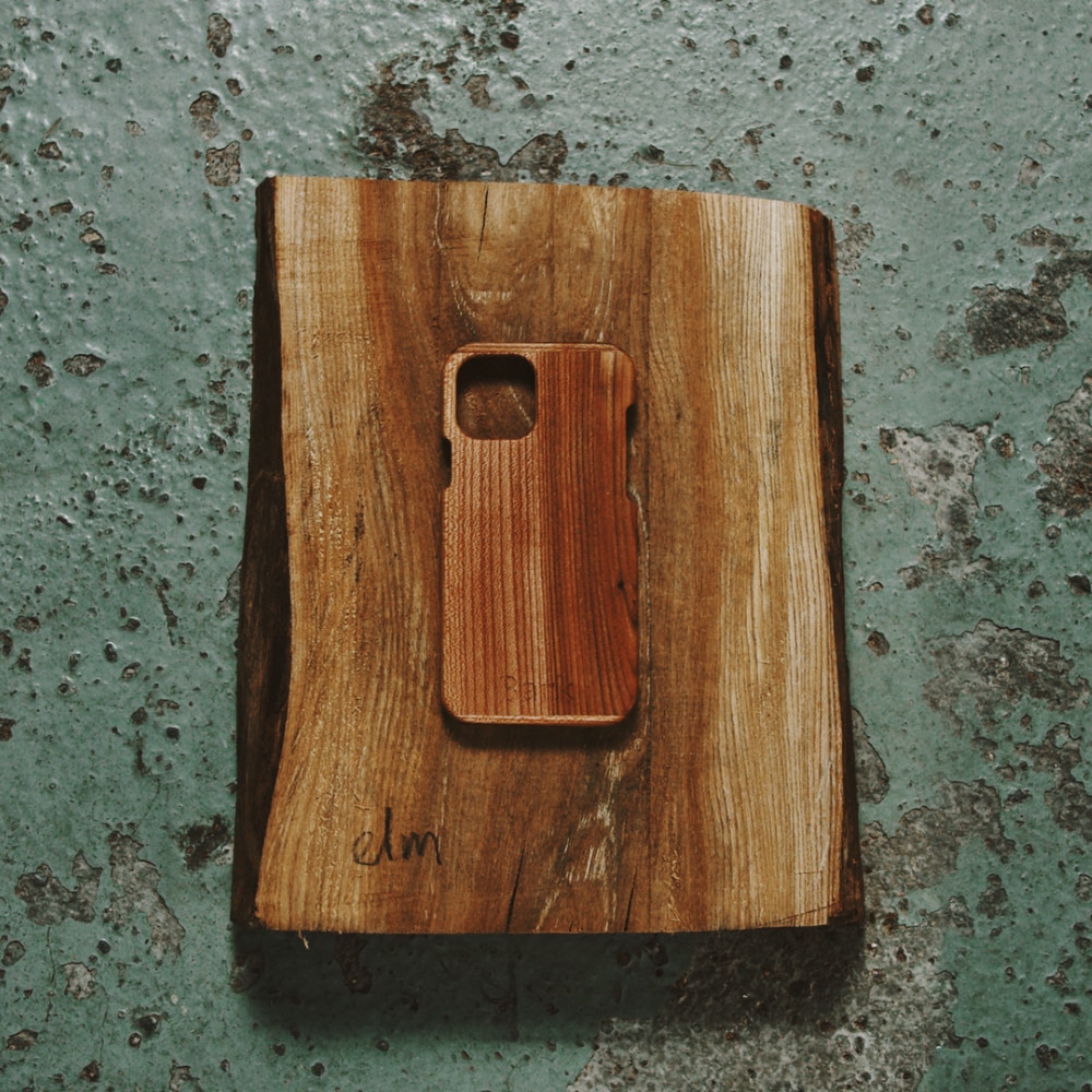 iPhone 12 custodia in legno di latifoglia svedese - Alm