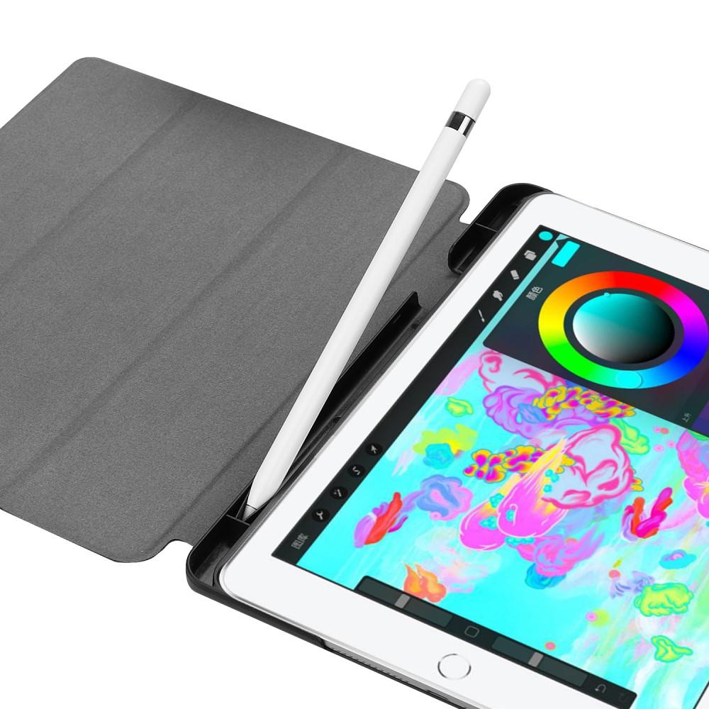 Cover Tri-Fold con portapenne iPad 9.7 6th Gen (2018) nero